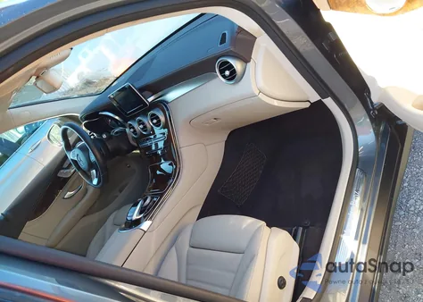 2017 Mercedes-Benz Glc 300 4Matic z USA, uszkodzony, nr VIN WDC0G4KB9HV007295